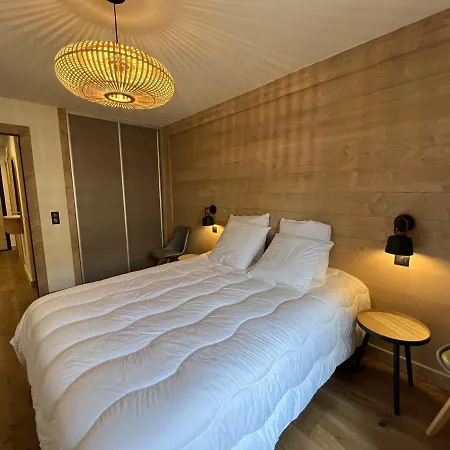 - Superbe Neuf Au Centre, Proche Des Pistes Et Commodites - Fr-1-623-344 * Les Gets